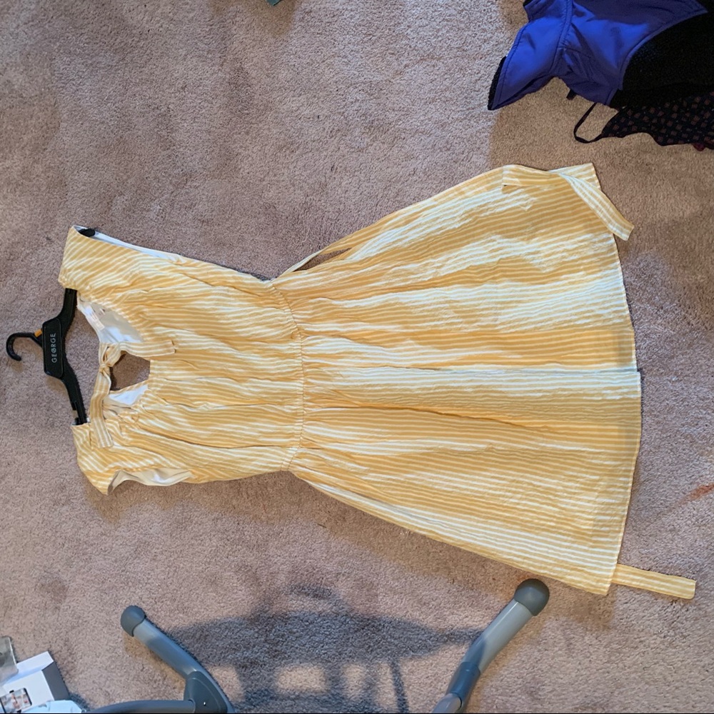 Lauren Conrad yellow dress never worn
